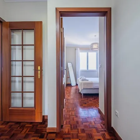 Sea View - By Wehost *